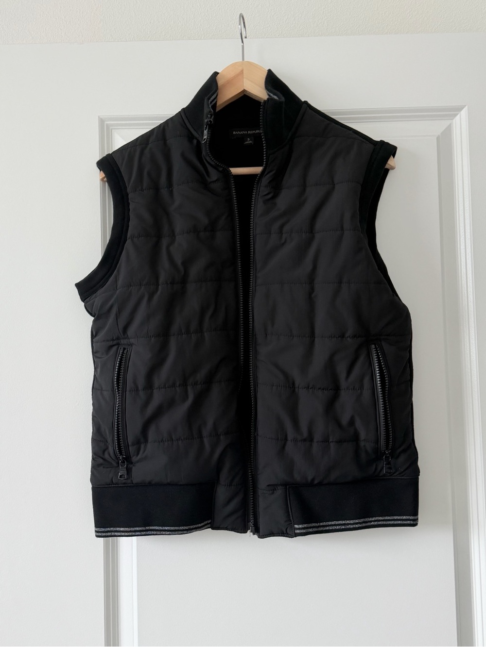 Banana Republic Black Quilted Men's Vest